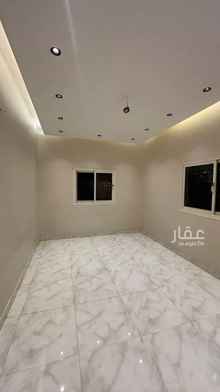 عمارة للإيجار في شارع محمد المجموعي, حي العدالة, مدينة المجاردة, منطقة عسير صورة 4