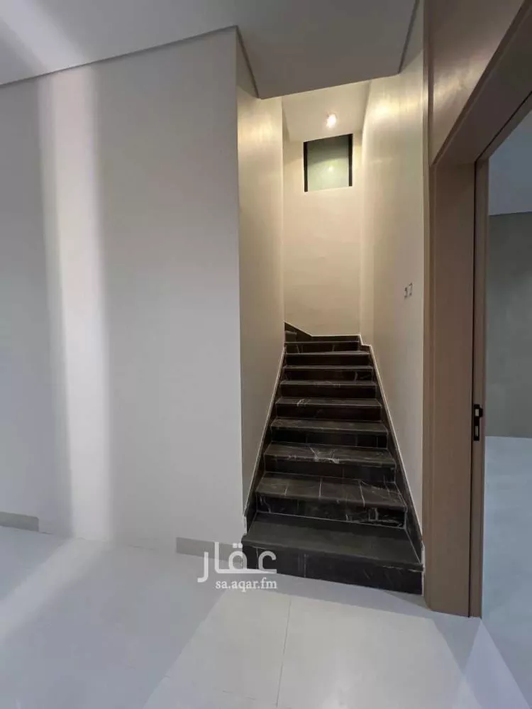 فيلا للبيع في شارع المربع, حي الشعلة, مدينة الدمام, المنطقة الشرقية 10