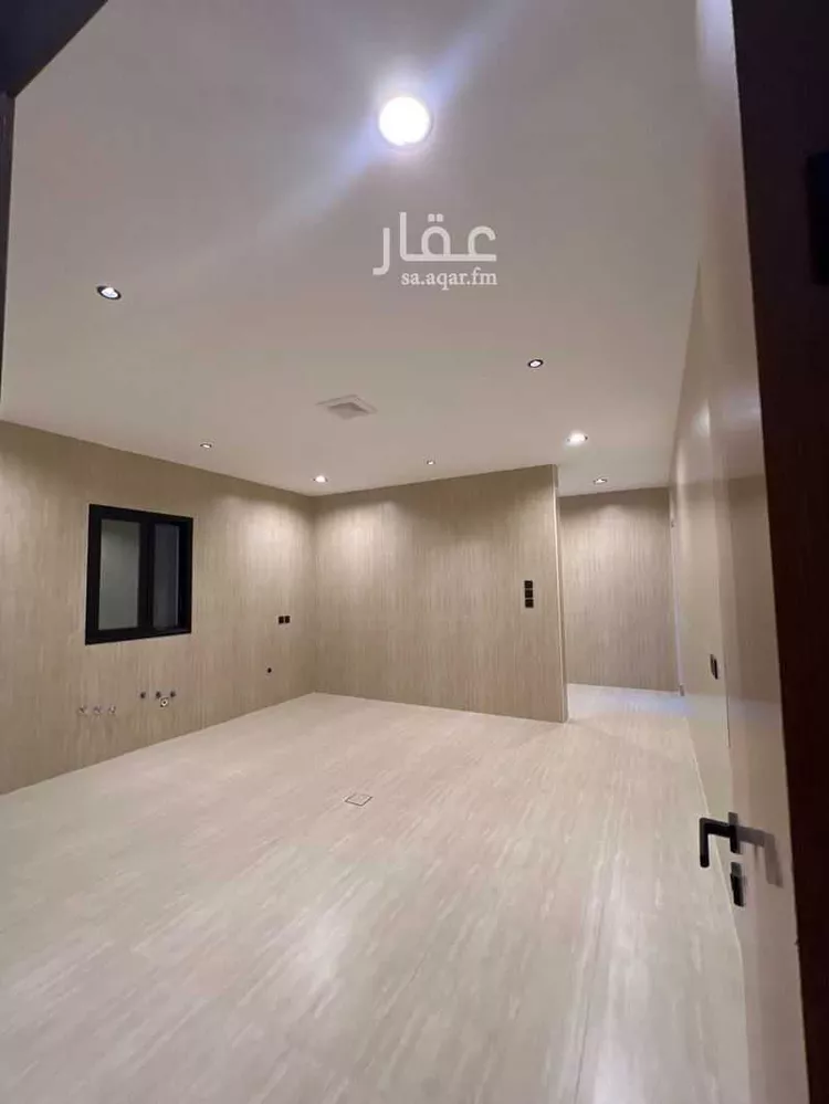 فيلا للبيع في شارع المهدي, حي الشعلة, مدينة الدمام, المنطقة الشرقية 8