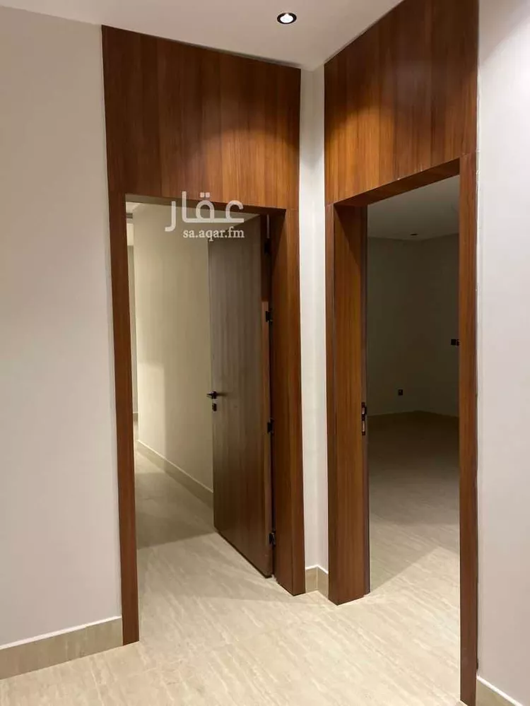 فيلا للبيع في شارع المهدي, حي الشعلة, مدينة الدمام, المنطقة الشرقية 9