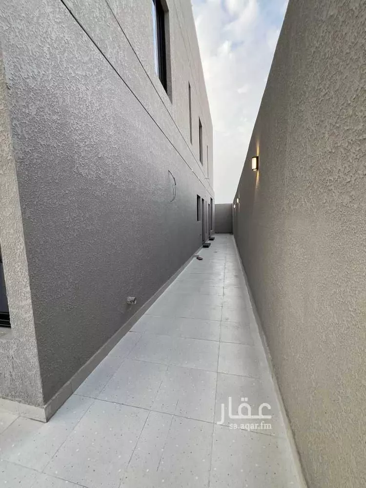 فيلا للبيع في شارع الرساله, حي الشعلة, مدينة الدمام, المنطقة الشرقية صورة 2