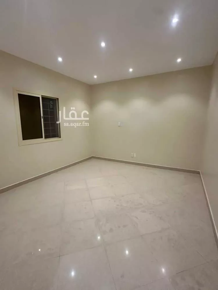 عمارة للإيجار في شارع ابراهيم ناجي, حي الواحة, مدينة الدمام, المنطقة الشرقية 8