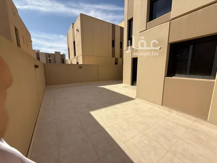 فيلا للإيجار في شارع رقم 1046, حي سدرة, مدينة الرياض, منطقة الرياض 9