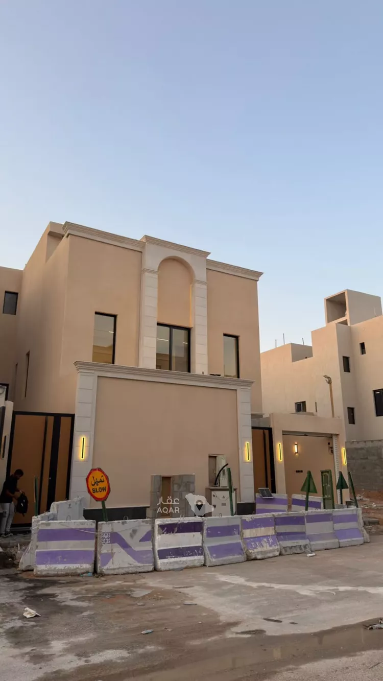 فيلا للبيع في شارع العطاوي, حي الرمال, مدينة الرياض, منطقة الرياض 9