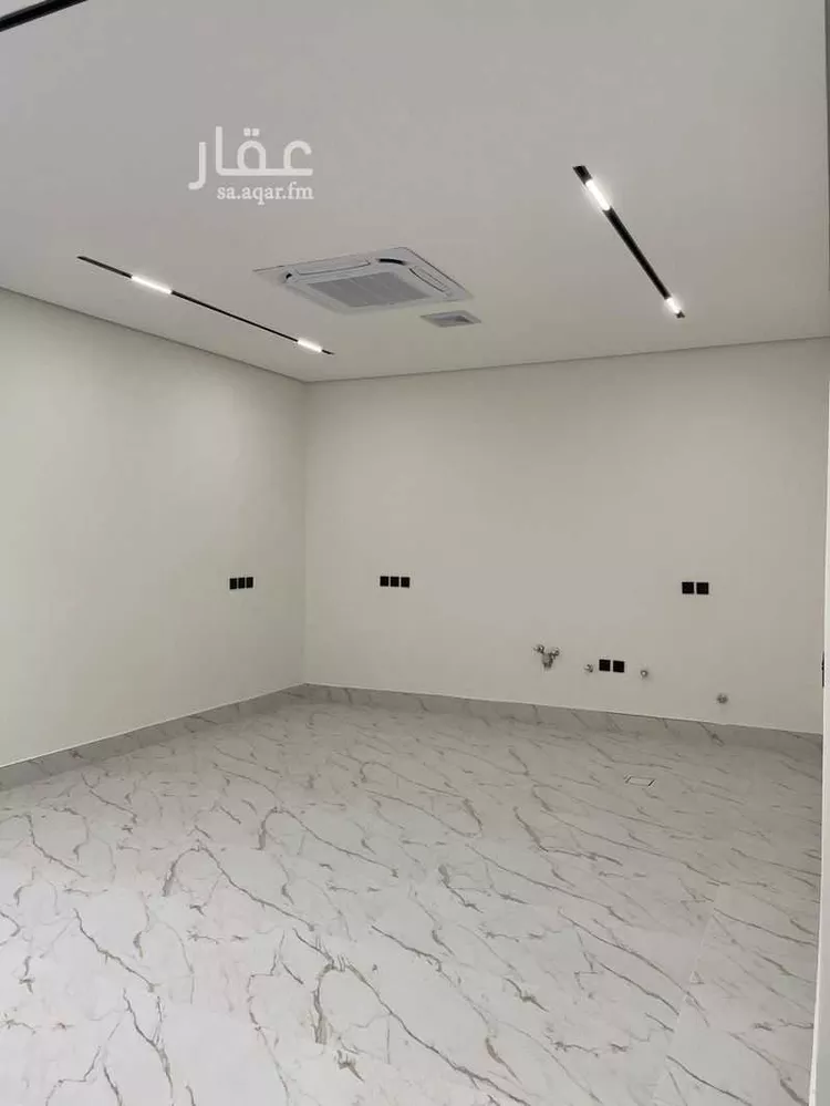 فيلا للبيع في شارع أحمد المطاع, حي المهدية, مدينة الرياض, منطقة الرياض 11