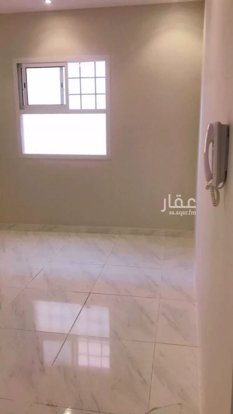 شقة للإيجار في شارع ابن مشرف ، حي عكاظ ، الرياض ، منطقة الرياض صورة 3