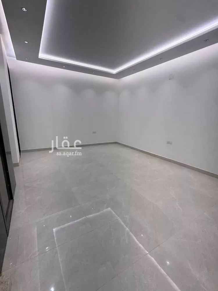 فيلا للبيع في شارع السلطان قابوس بن سعيد, حي المعيزيلة, مدينة الرياض, منطقة الرياض صورة 5