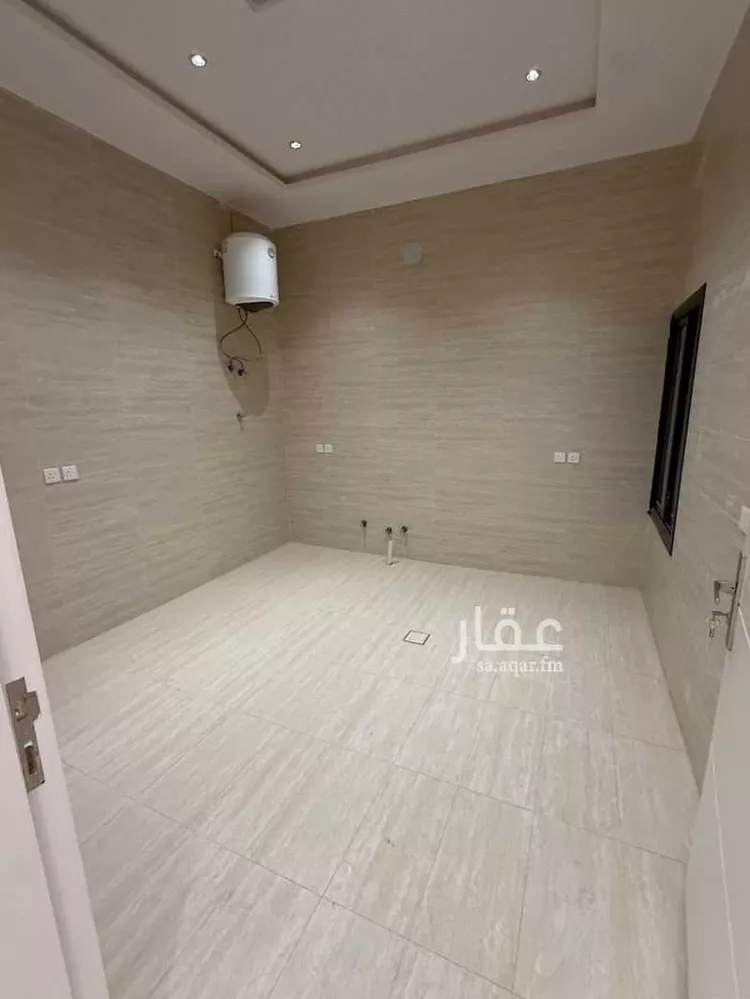 فيلا للبيع في شارع السلطان قابوس بن سعيد, حي المعيزيلة, مدينة الرياض, منطقة الرياض صورة 2