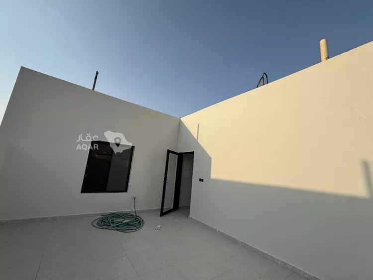 شقة للبيع في شارع أبي الحسن الهمذاني, حي السويدي, مدينة الرياض, منطقة الرياض 19