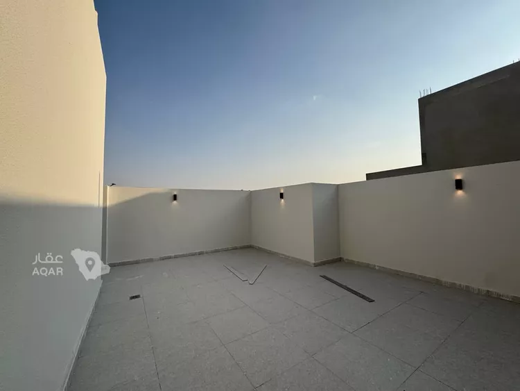 شقة للبيع في شارع أبي الحسن الهمذاني, حي السويدي, مدينة الرياض, منطقة الرياض 18