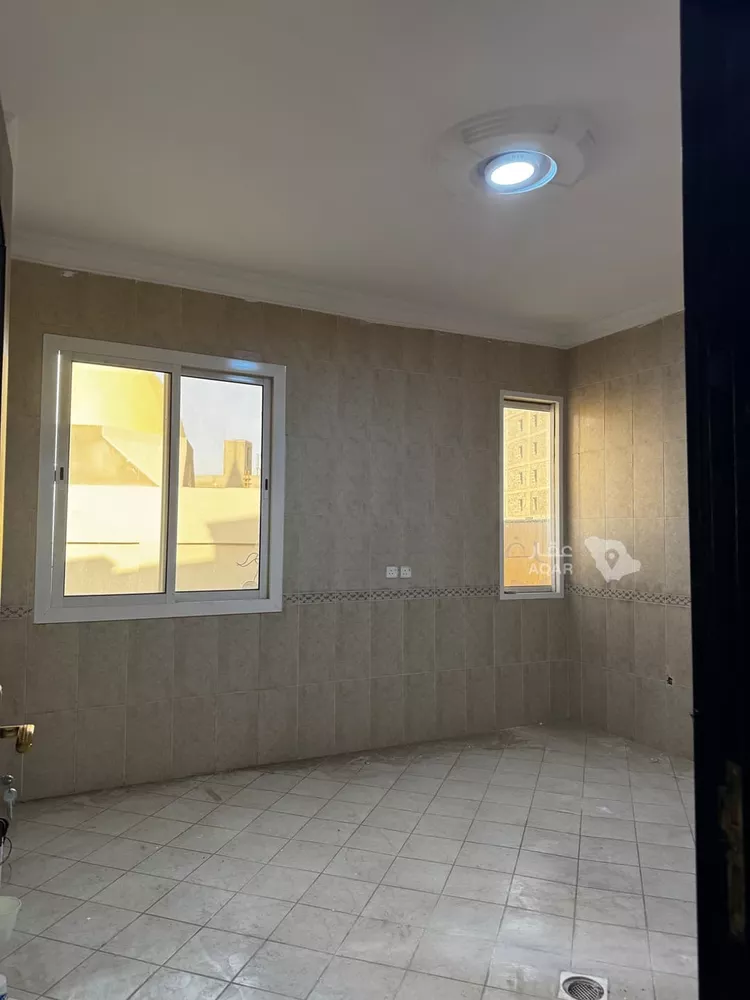 Apartment for Sale in Medina Al Khalidiyah 4
