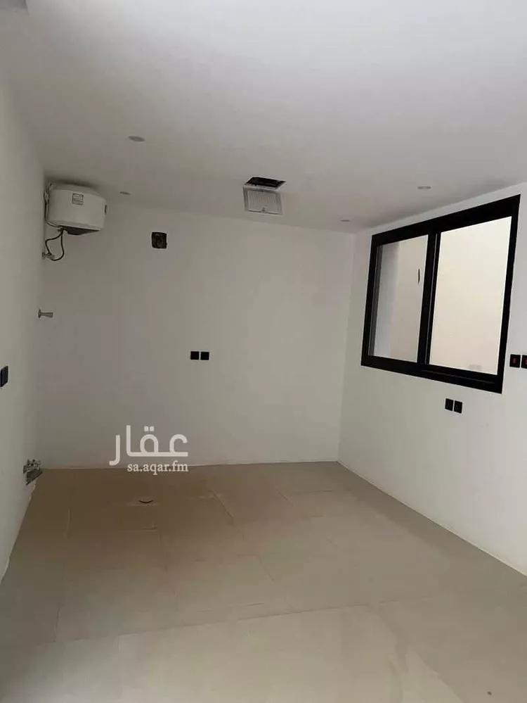 Complex for sale in Riyadh Dhahrat Laban 17