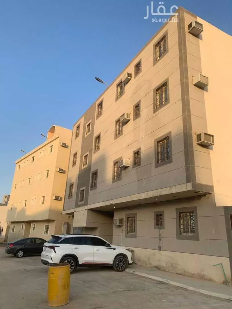 عمارة للبيع في شارع الجنادل ، حي ظهرة لبن ، الرياض ، منطقة الرياض صورة 2