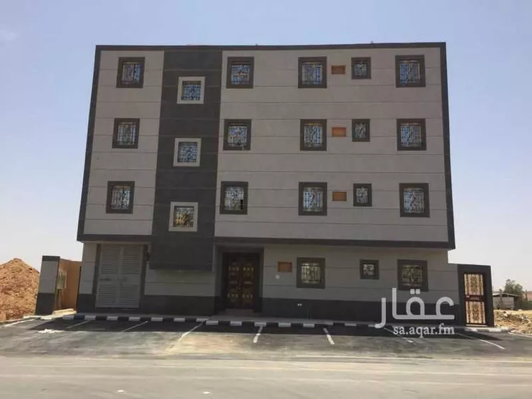 عمارة للبيع في شارع الجنادل ، حي ظهرة لبن ، الرياض ، منطقة الرياض