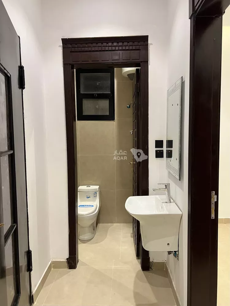 عمارة للإيجار في شارع جبل العوينات, حي ظهرة لبن, مدينة الرياض, منطقة الرياض 7