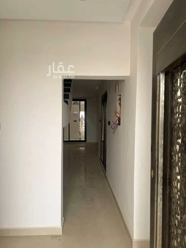 Complex for sale in Riyadh Dhahrat Laban 16