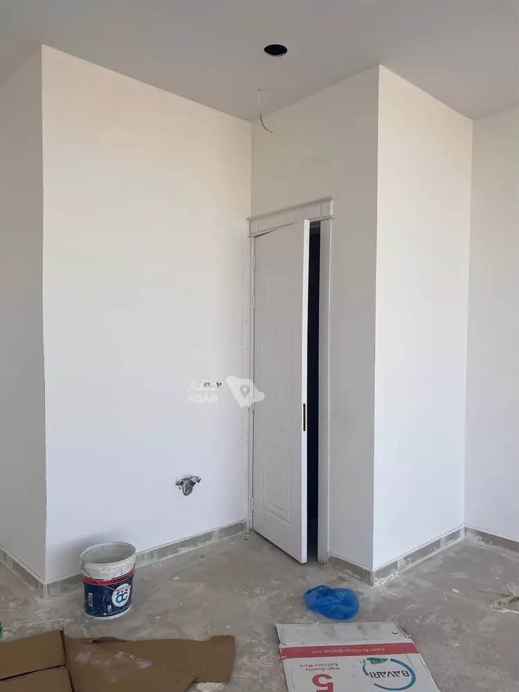 عمارة للإيجار في شارع جبل العوينات, حي ظهرة لبن, مدينة الرياض, منطقة الرياض 10