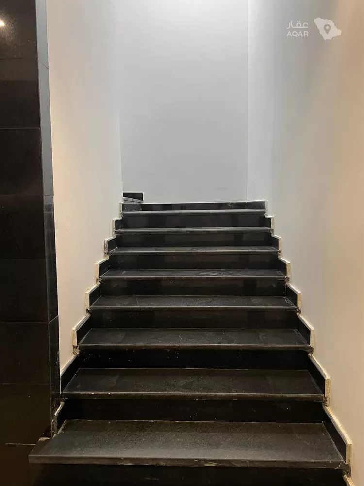عمارة للإيجار في شارع جبل العوينات, حي ظهرة لبن, مدينة الرياض, منطقة الرياض صورة 5