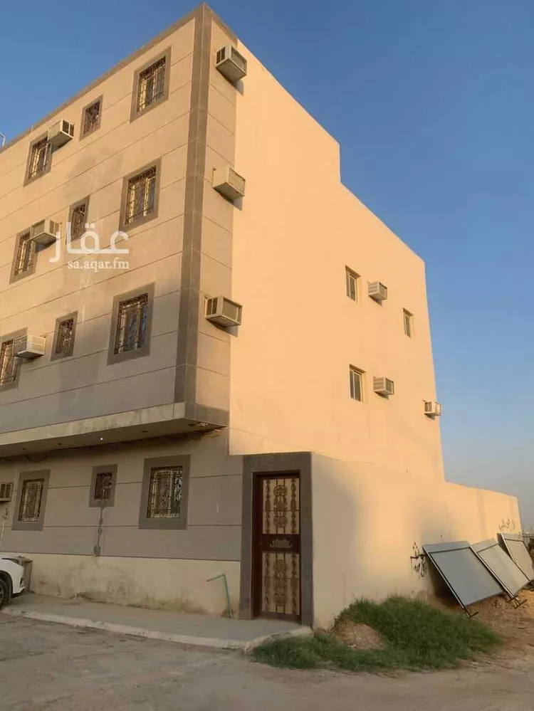 Building for Sale in Riyadh Dhahrat Laban صورة 4