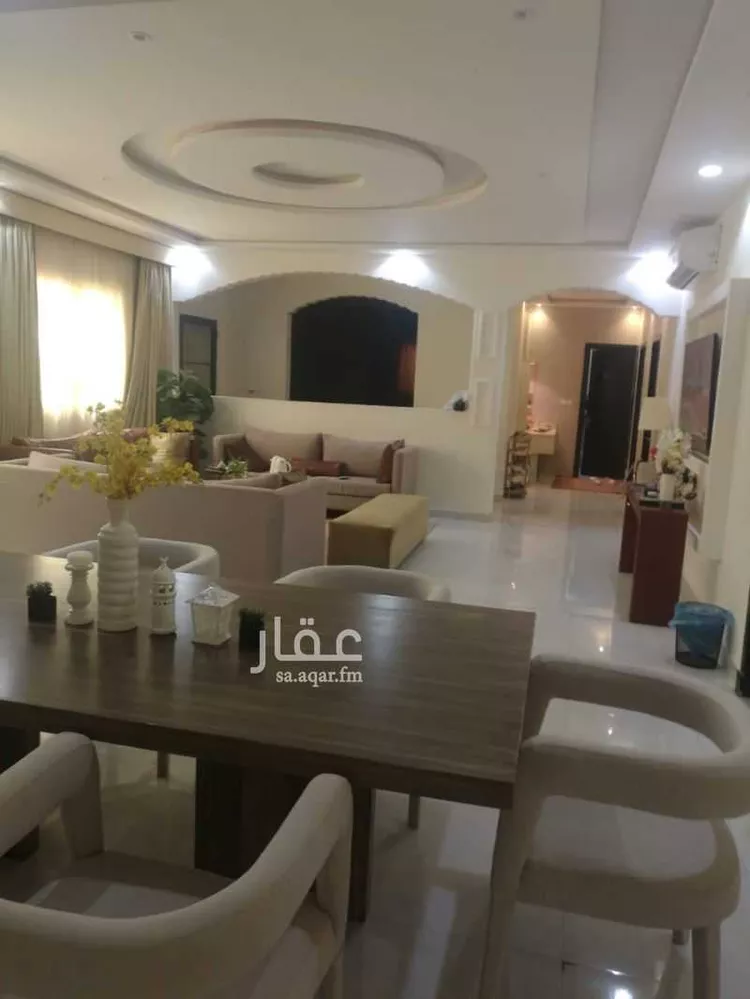 فيلا للبيع في شارع عمر بن بريق ، حي العوالي ، الرياض ، منطقة الرياض