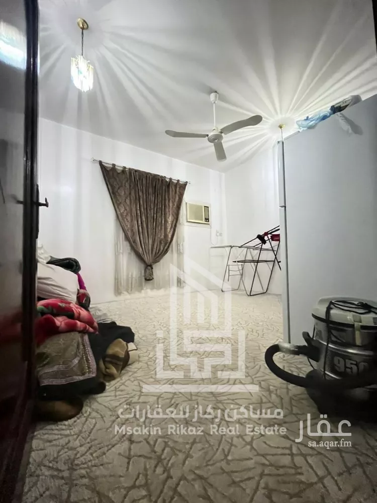 عمارة للبيع في شارع بيعة العقبة, حي السعادة, مدينة الرياض, منطقة الرياض 7