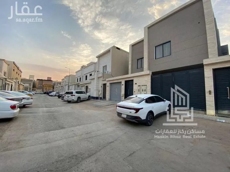 فيلا للبيع في شارع أبي الفضائل بن أحمد, حي السعادة, مدينة الرياض, منطقة الرياض صورة 2