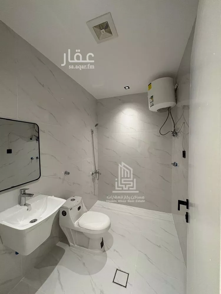 عمارة للبيع في شارع سبت العلايا, حي الدار البيضاء, مدينة الرياض, منطقة الرياض 15