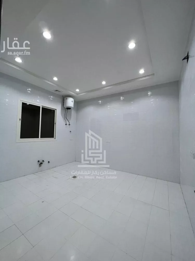 فيلا للبيع في شارع أبي الفضائل بن أحمد, حي السعادة, مدينة الرياض, منطقة الرياض 9