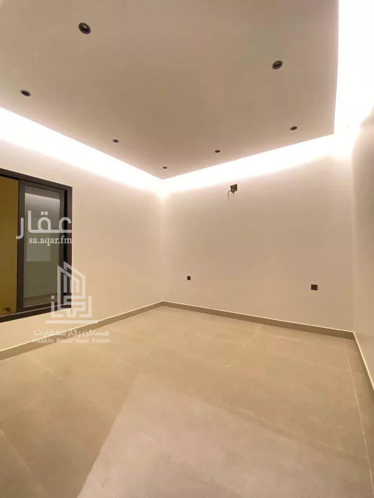 دور للبيع في شارع حصن القابل, حي السعادة, مدينة الرياض, منطقة الرياض 12