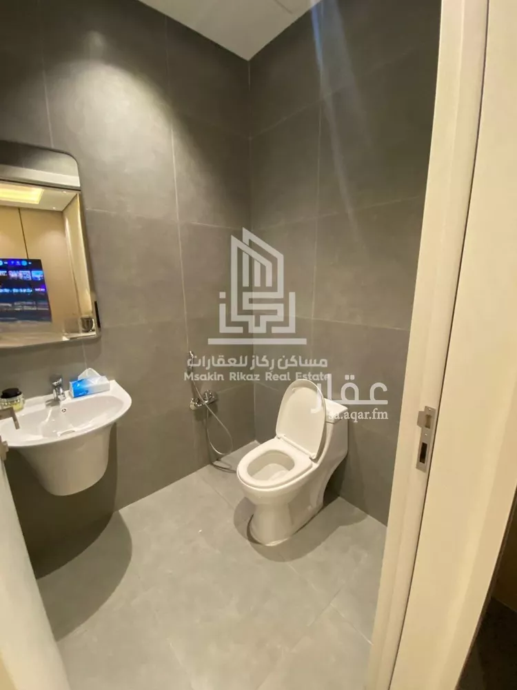 شقة للبيع في شارع شهيد الدين ثم الوطن عبدالرحمن سعيد عبد, حي السعادة, مدينة الرياض, منطقة الرياض 8