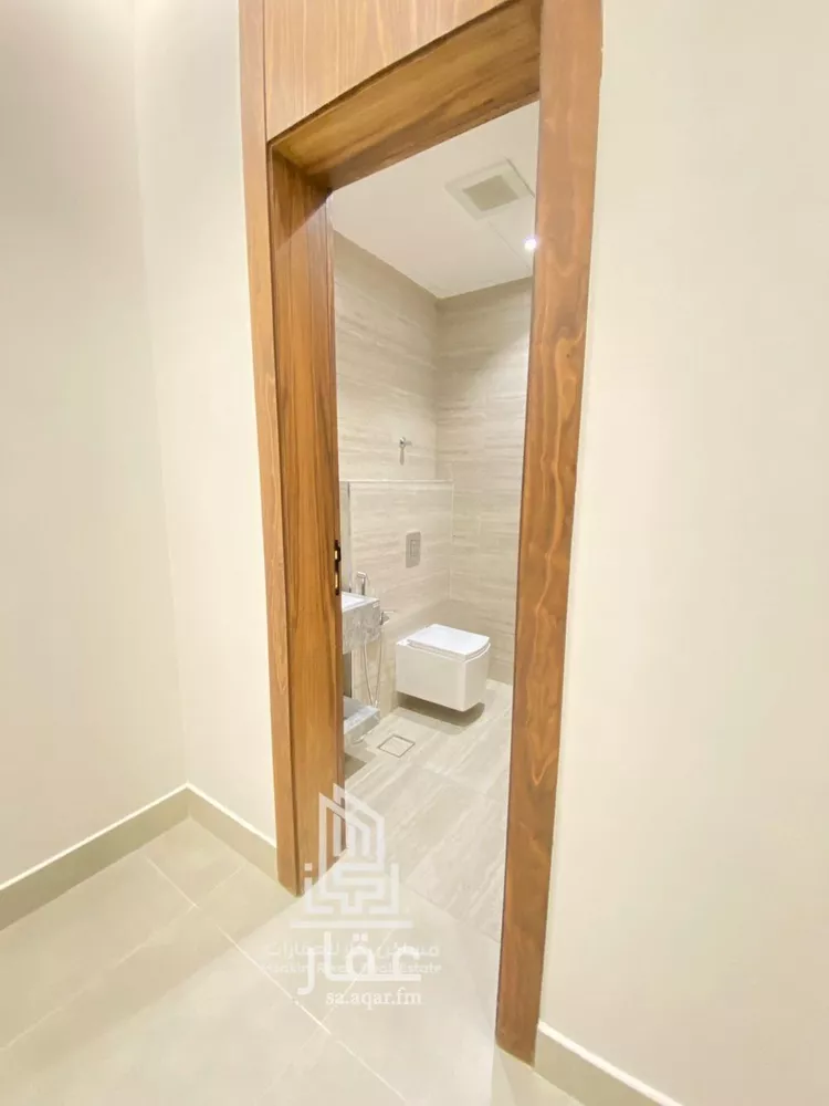 Floor for Sale in Riyadh Ar Rawabi 11