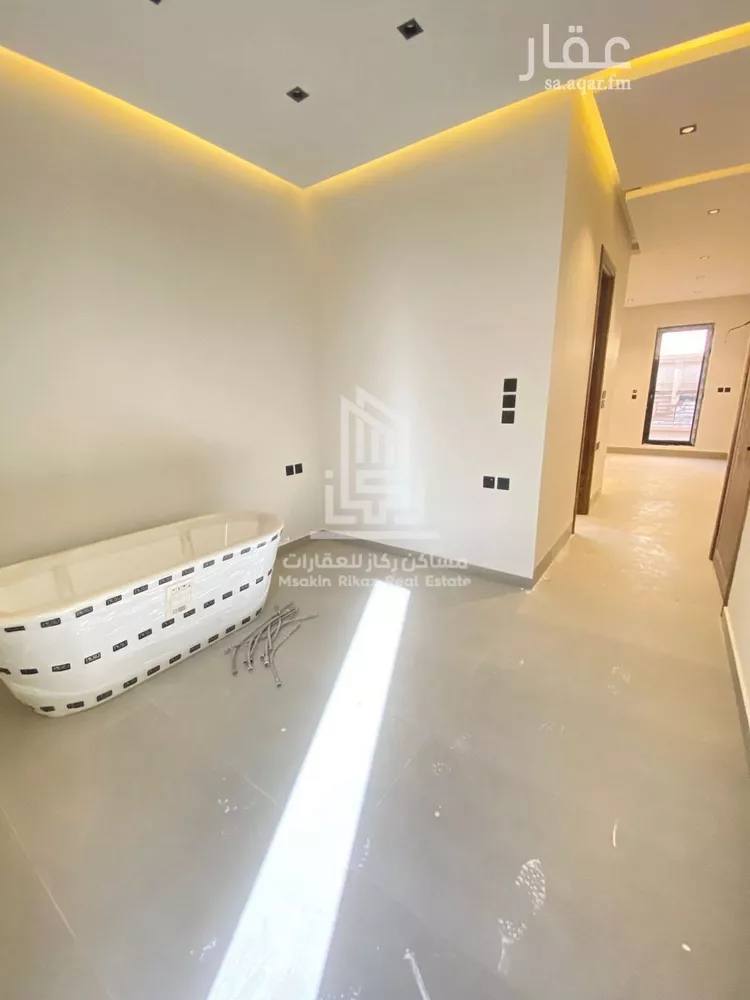 فيلا للبيع في شارع الغريبة, حي الربوة, مدينة الرياض, منطقة الرياض 12
