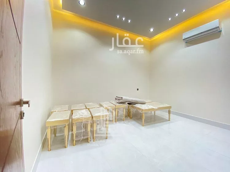Floor for Sale in Riyadh Al Bariah 13