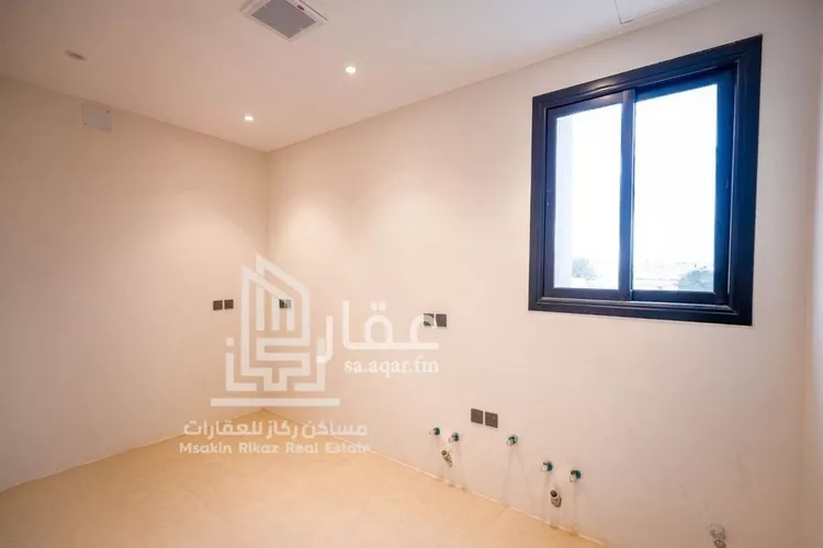 Floor for Sale in Riyadh As Saadah 8