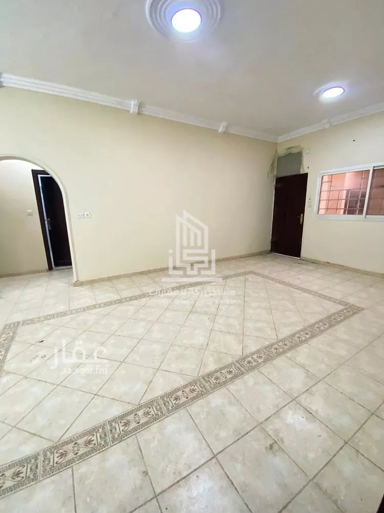 فيلا للبيع في شارع حسين عرب, حي السلام, مدينة الرياض, منطقة الرياض 6