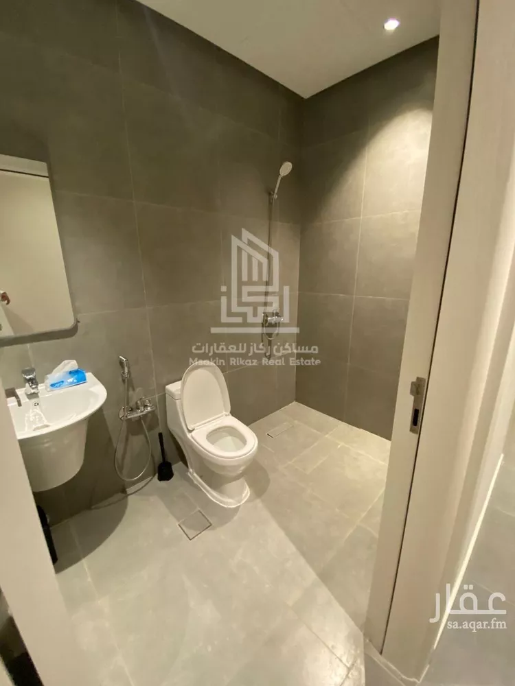 شقة للبيع في شارع شهيد الدين ثم الوطن عبدالرحمن سعيد عبد, حي السعادة, مدينة الرياض, منطقة الرياض 12