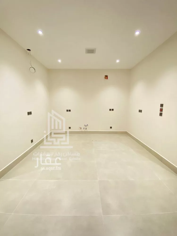 Floor for Sale in Riyadh Ar Rawabi 8