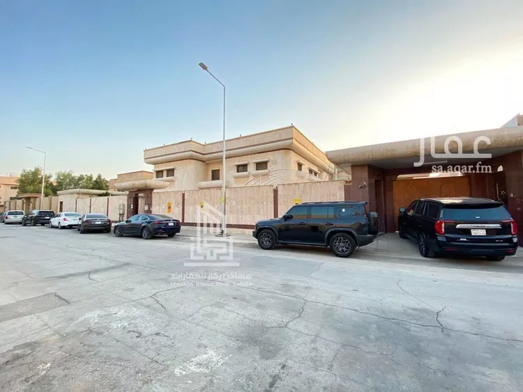 فيلا للبيع في شارع أبي أيوب اليمامي, حي الملز, مدينة الرياض, منطقة الرياض صورة 2