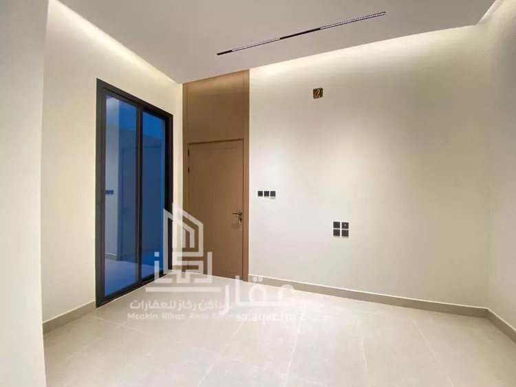دور للبيع في شارع حصن القابل, حي السعادة, مدينة الرياض, منطقة الرياض 9