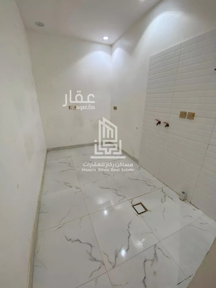 فيلا للإيجار في شارع حسن كاظم الهندي, حي السعادة, مدينة الرياض, منطقة الرياض 14