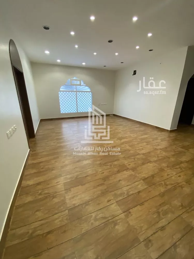 فيلا للإيجار في شارع أحمد الحسباني, حي الربوة, مدينة الرياض, منطقة الرياض 15