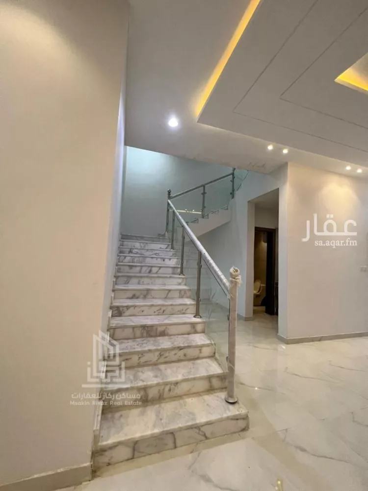 فيلا للبيع في شارع أبي الفضائل بن أحمد, حي السعادة, مدينة الرياض, منطقة الرياض 11