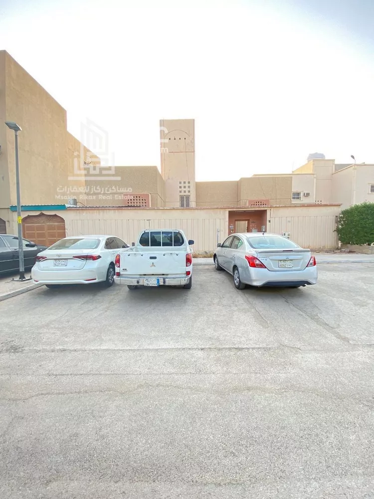 فيلا للبيع في شارع أحمد بن أبان, حي الإسكان, مدينة الرياض, منطقة الرياض صورة 2