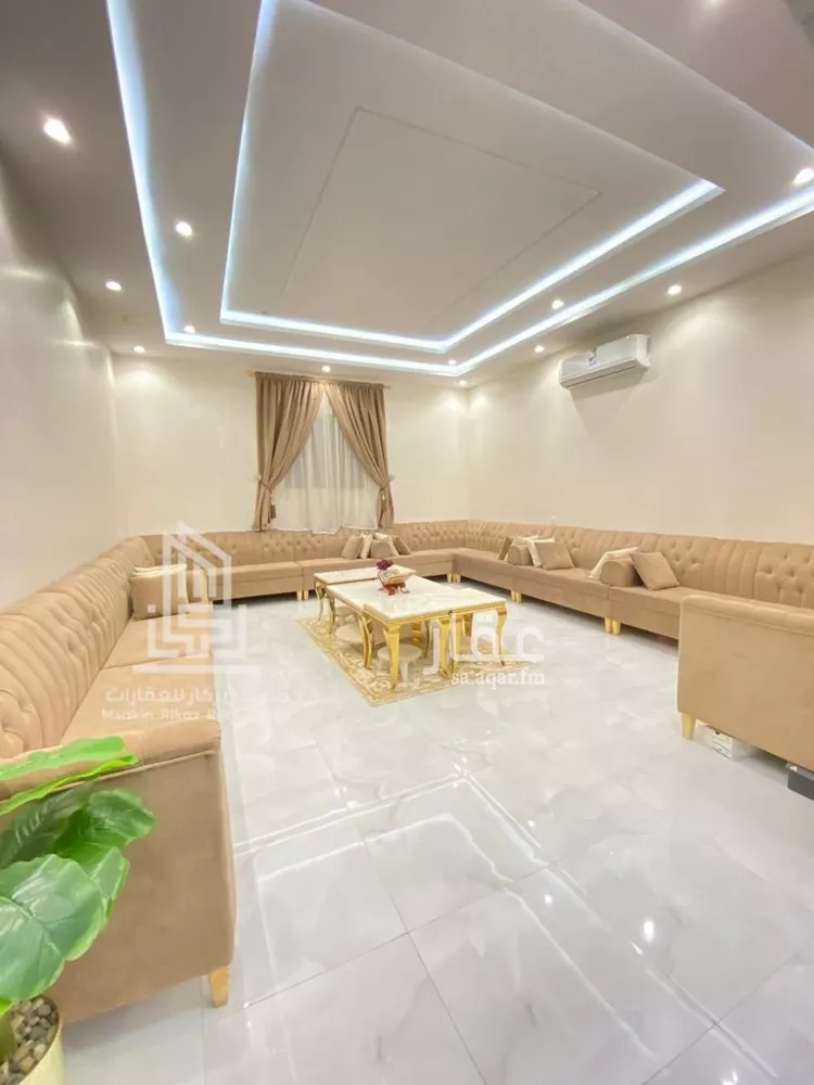 فيلا للبيع في شارع أبي الفضائل بن أحمد, حي السعادة, مدينة الرياض, منطقة الرياض 7