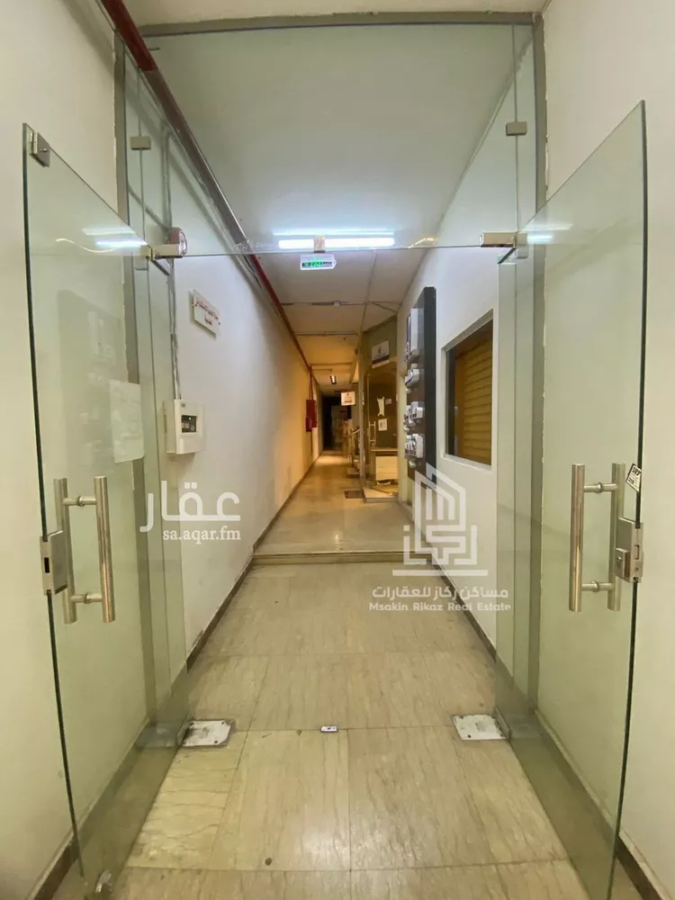 مكتب تجاري للإيجار في شارع حفصة بنت عمر, حي الروضة, مدينة الرياض, منطقة الرياض صورة 3