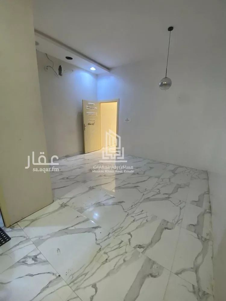Shop for Rent in Riyadh Al Munsiyah صورة 4
