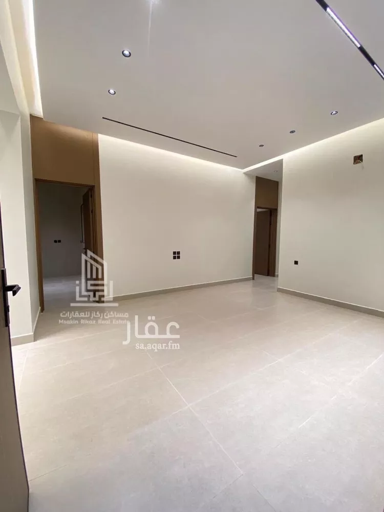 دور للبيع في شارع حصن القابل, حي السعادة, مدينة الرياض, منطقة الرياض 10