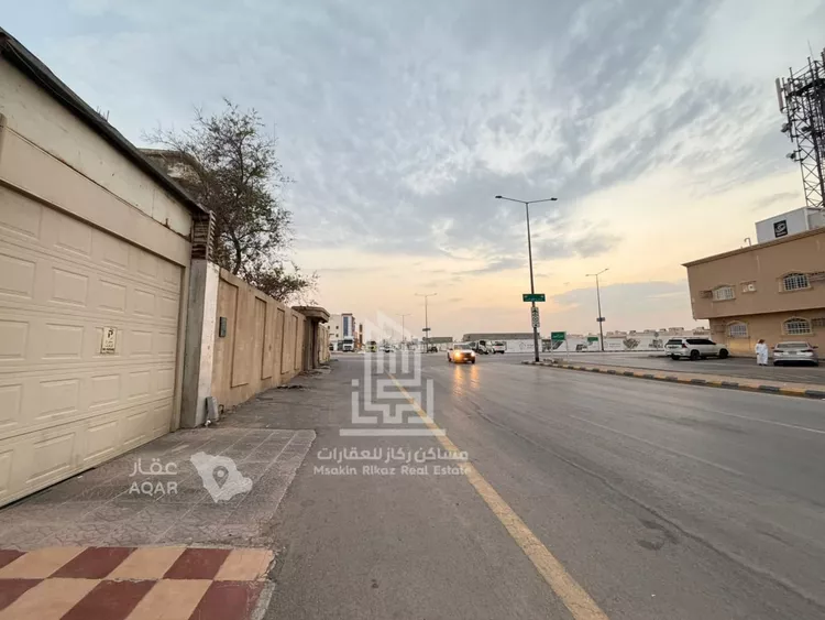 أرض للبيع في شارع الكواكب, حي السعادة, مدينة الرياض, منطقة الرياض 4