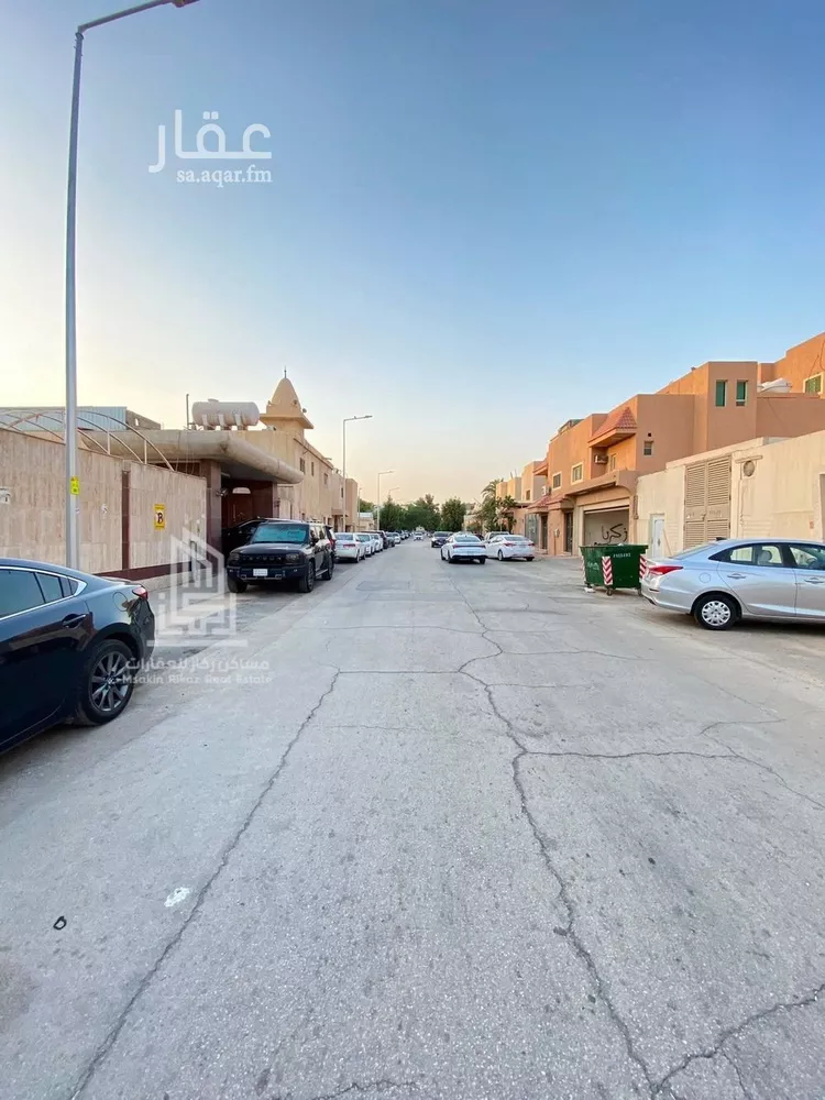 فيلا للبيع في شارع أبي أيوب اليمامي, حي الملز, مدينة الرياض, منطقة الرياض صورة 3