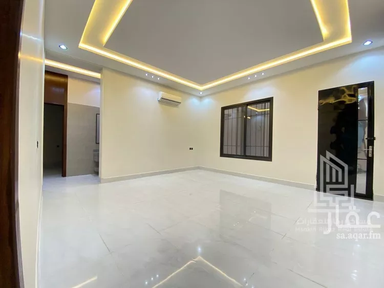 Floor for Sale in Riyadh Al Bariah 7